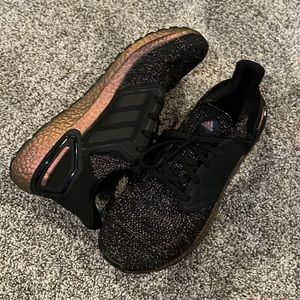 Adidas Ultra boost sz 10.5 LIKE NEW CONDITION primblue recycled bottles tech